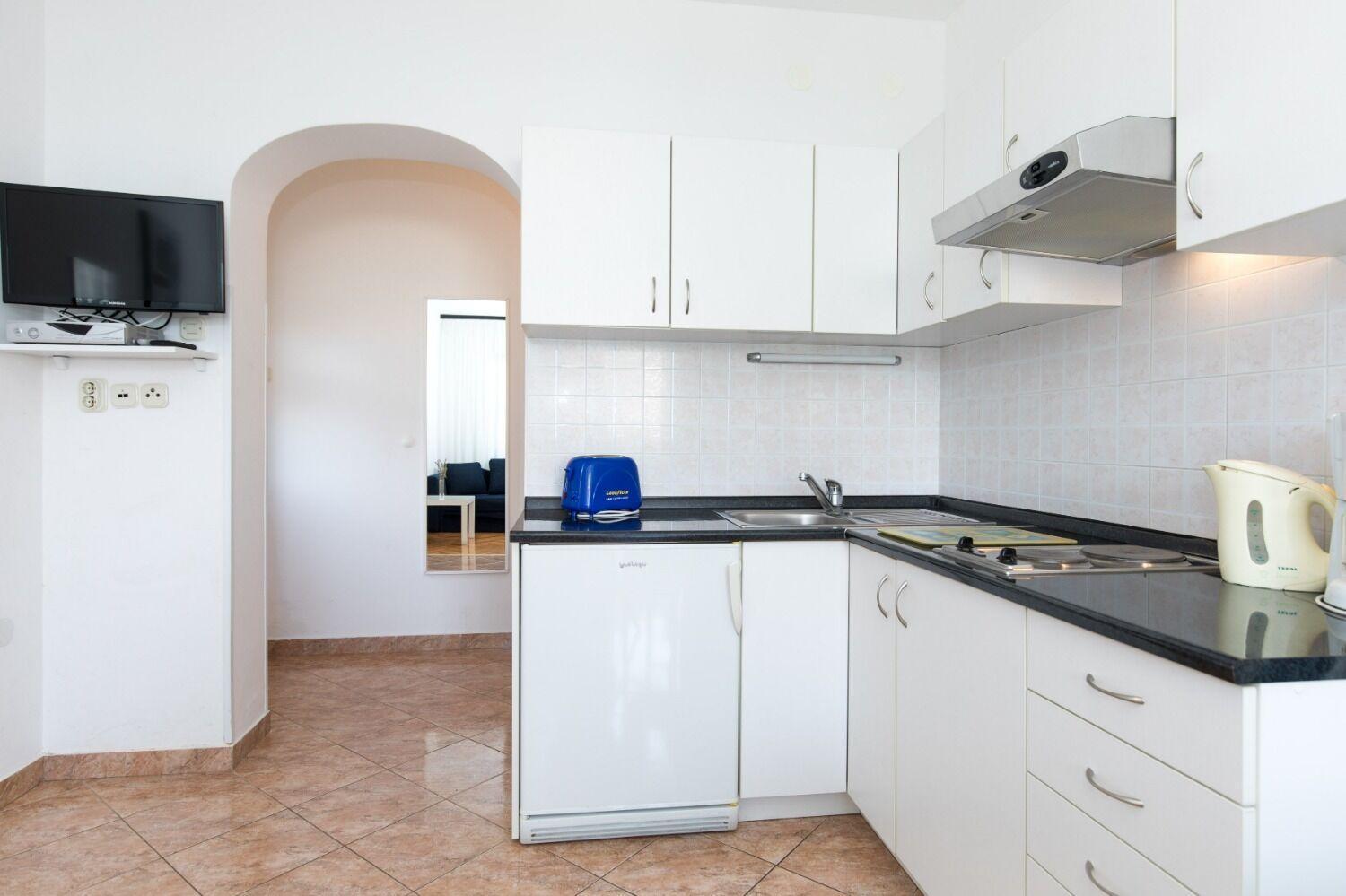 Apartments Kate - 100 M From Beach Malinska Dış mekan fotoğraf