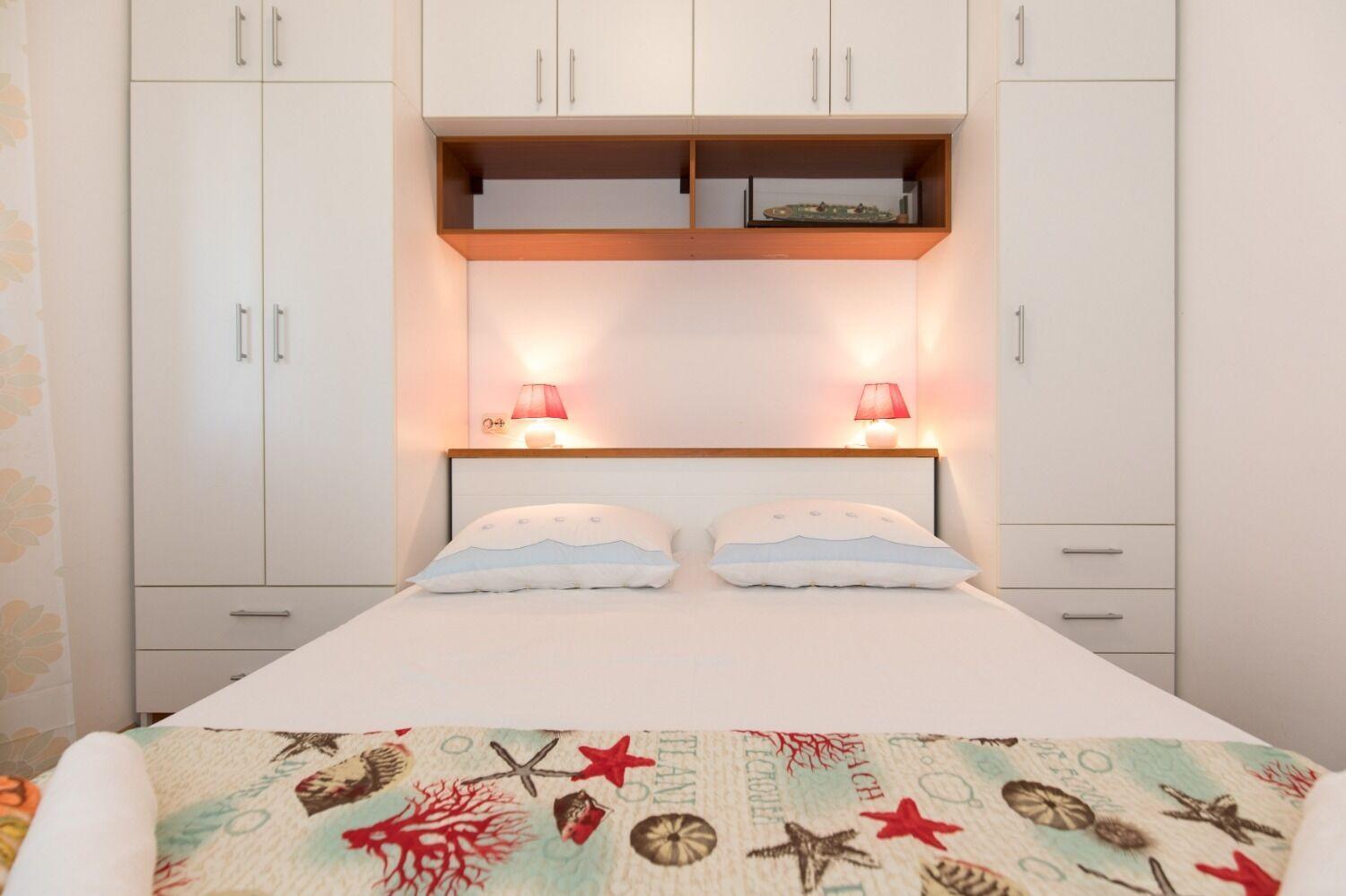 Apartments Kate - 100 M From Beach Malinska Dış mekan fotoğraf