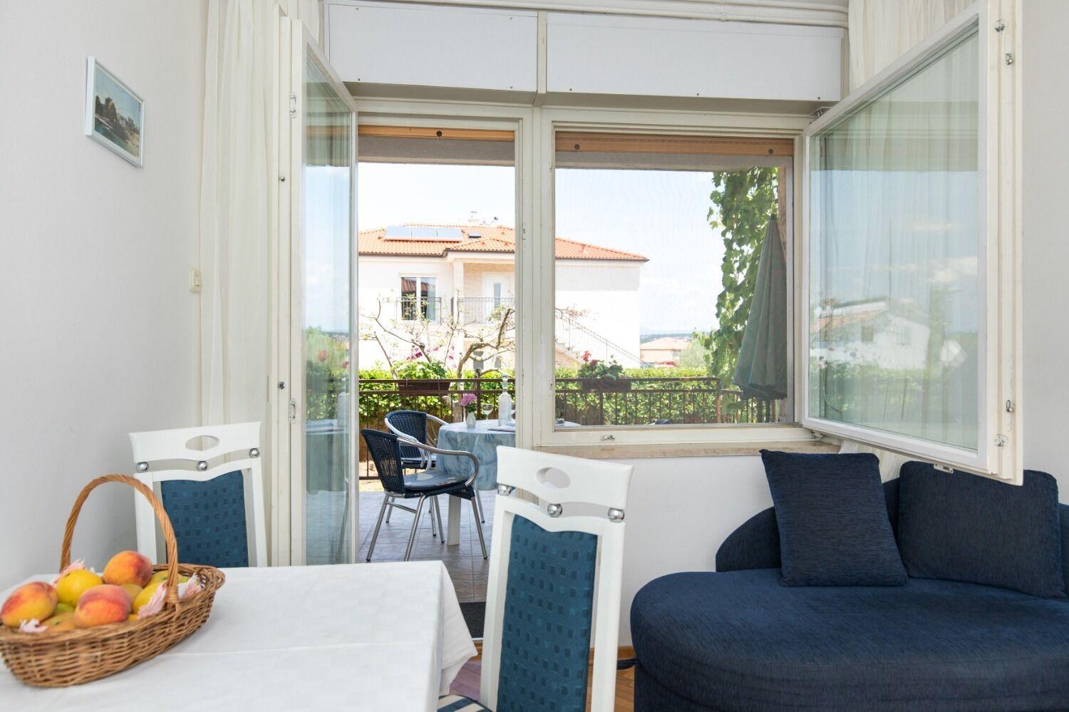 Apartments Kate - 100 M From Beach Malinska Dış mekan fotoğraf