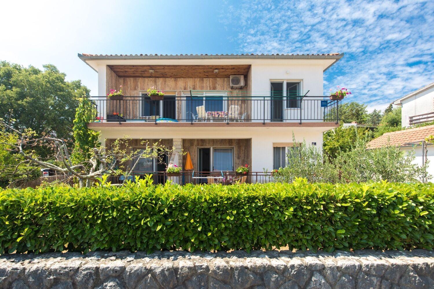 Apartments Kate - 100 M From Beach Malinska Dış mekan fotoğraf